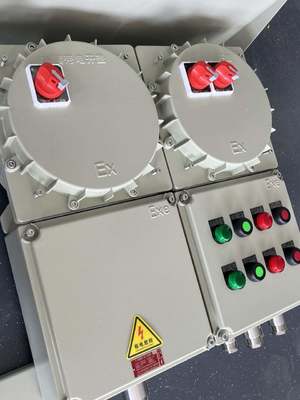 Best verkopende breedtemperatuur AC110/220/380/460V Explosiebestendige distributie bedieningspaneel voor de kust petrochemische installatie