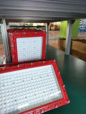 140lm/W Rood Explosiebestendige LED-lampen met AC/DC-invoer en IP66-classificatie