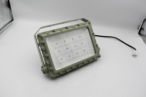 Petrochemische industrie 135 lumen / Watt 150w explosiebestendige LED-overstromingslicht voor Zone1,2&amp; Zone21,22