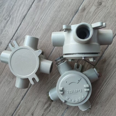 Elektrostatisch sproeien 4" 1" ronde explosiebestendige verbindingsbak ATEX IECEx klasse I Div 1 II B II C IP66 geschikt voor olie- en gasgevaarlijke plaatsen