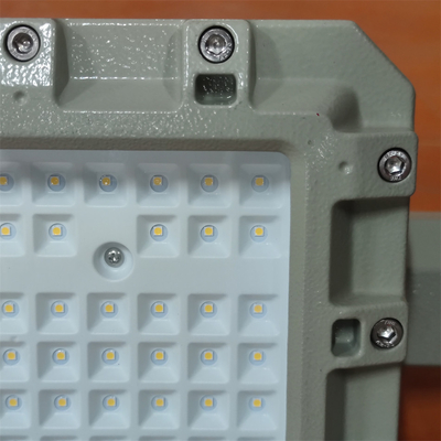 Aanpasbare Explosieveilige LED Schijnwerper AC90–380V CREE Chip Voor Industrieel en Commercieel Gebruik
