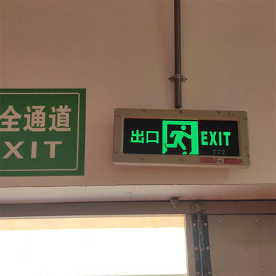 Industriële IP66 180 minuten noodtijd LED vluchtwegbord voor gevaarlijke omgevingen met noodverlichtingsfunctie