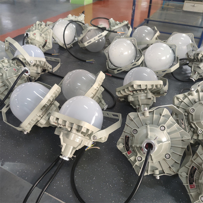 Explosieplatform LED-verlichtingsarmature met ATEX IP66-bescherming OEM-server 100lm/w