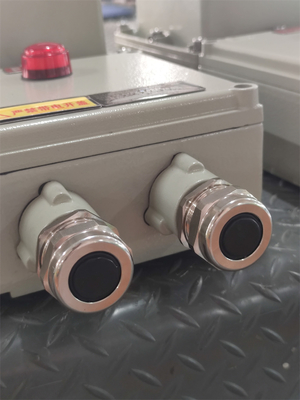 ATEX Explosiebestendige Isolatorbox IP66 Corrosiebestendige Aluminium voor de luchtvaart en ruimtevaart Voor wandmontage Ex D E Voor MARINE GAS Petrochemische omgeving