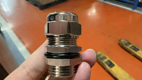 IP68 Zilveren metrische ISO Messingkabelklier voor 6-12 mm kabeldiameter