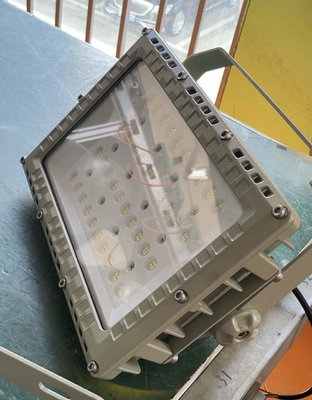 Waterdicht 240W buiten explosiebestendige LED-overstromingslicht IP66 ATEX IECEx Industriële verlichting voor gevaarlijke gebieden