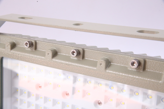 50–240W Aanpasbare Explosieveilige LED Schijnwerper | CREE Chips | ATEX Gecertificeerd voor Gevaarlijke Omgevingen