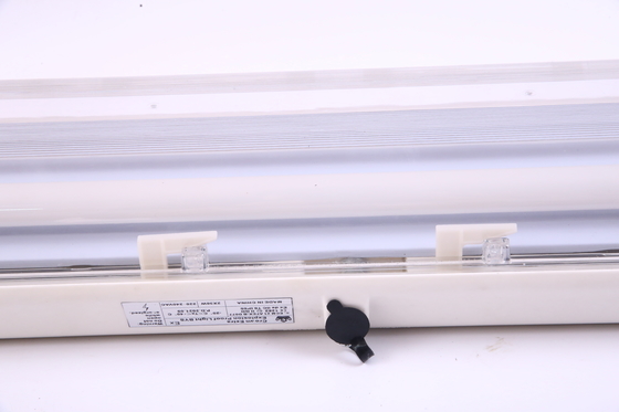 "1x48 Inch Explosieveilige LED Buis Lamp – 115lm/W ABS Behuizing voor Gevaarlijke Industriële Gebieden"
