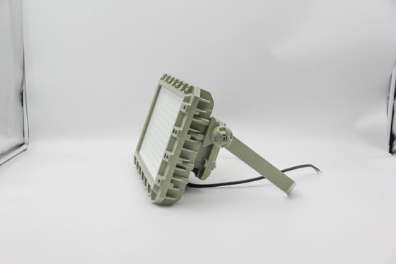 Explosiebestendige LED-voorlichten. Vlamvast, waterdicht, energiezuinig. Voor gevaarlijke omgevingen.