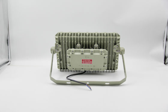 Explosieveilige LED schijnwerper – Energiebesparend, IP66-geclassificeerd voor chemische fabrieken & offshore platforms