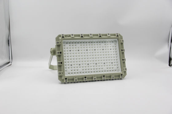 Explosiebestendige LED-voorlichten. Vlamvast, waterdicht, energiezuinig. Voor gevaarlijke omgevingen.