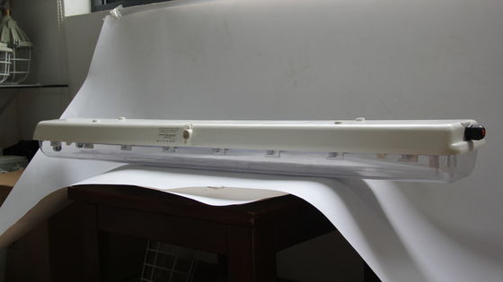 BYS-serie explosiebestendige lineaire verlichting met drievoudige certificering ¢ ATEX/IECEx/CNEX goedgekeurde LED-armature voor gevaarlijke gebieden, IP66-gegradeerd, 5-jarige garantie, aanpasbare wattage en afmetingen