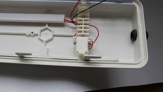 BYS-serie explosiebestendige lineaire verlichting met drievoudige certificering ¢ ATEX/IECEx/CNEX goedgekeurde LED-armature voor gevaarlijke gebieden, IP66-gegradeerd, 5-jarige garantie, aanpasbare wattage en afmetingen