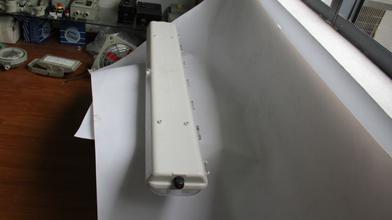 BYS-serie explosiebestendige lineaire verlichting met drievoudige certificering ¢ ATEX/IECEx/CNEX goedgekeurde LED-armature voor gevaarlijke gebieden, IP66-gegradeerd, 5-jarige garantie, aanpasbare wattage en afmetingen