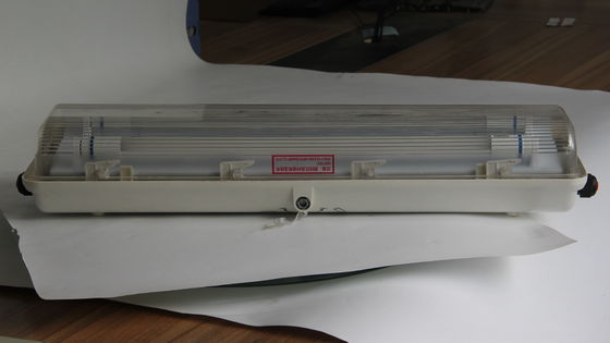 Duurzame ATEX/IECEx/CNEX Explosieveilige Lineaire LED-verlichting Industriële kwaliteit IP66 Verlichting voor Gevaarlijke Gebieden Olie & Gas Chemische Fabrieken Mijnbouw Marine Faciliteiten Energiezuinig ontwerp vermindert
