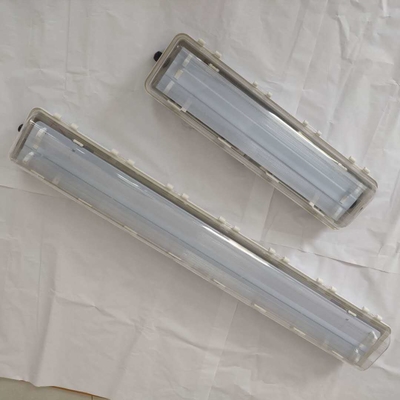 ATEX/IECEx/CNEX Explosiebestendige lineaire LED-licht    Industrial Grade Lighting for Hazardous Locations, Energie-efficiënt, IP66, Custom Power & Color Temperature Options