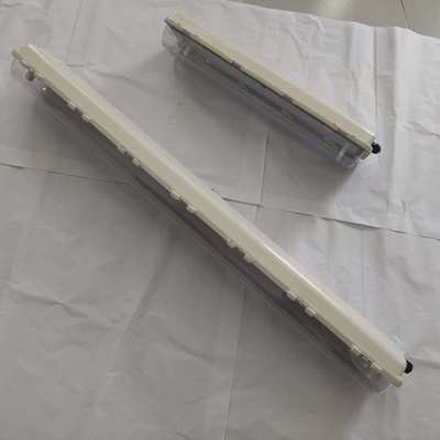 Duurzame 0,6 m/1,2 m ATEX/IECEx/CNEX explosieveilige lineaire LED-verlichting, industriële kwaliteit IP66 verlichting voor gevaarlijke omgevingen, olie- en gasinstallaties, chemische fabrieken, mijnbouw, maritieme faciliteiten. Energiezuinig ontwerp vermindert