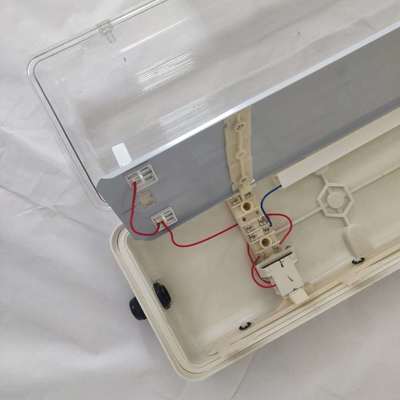 Duurzame ATEX/IECEx/CNEX Explosieveilige Lineaire LED-verlichting Industriële kwaliteit IP66 Verlichting voor Gevaarlijke Gebieden Olie & Gas Chemische Fabrieken Mijnbouw Marine Faciliteiten Energiezuinig ontwerp vermindert