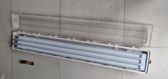 Voor gevaarlijke zones Olie & Gas Chemische fabrieken Mijnbouw Marine faciliteiten Explosieveilige lineaire LED-verlichting Industriële kwaliteit IP66 Verlichting Energiezuinig ontwerp vermindert Duurzaam 0.6/1.2m ATEX/IECEx/CNEX