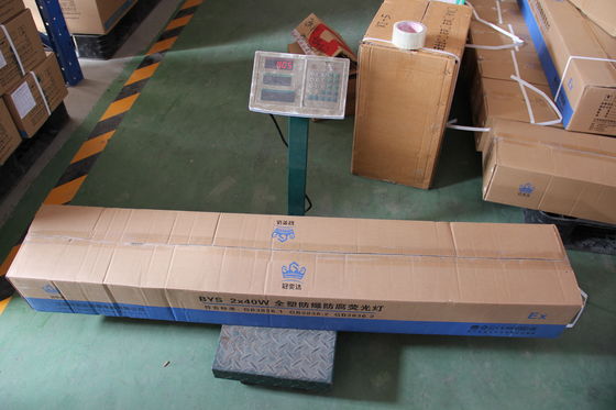 Voor gevaarlijke zones Olie & Gas Chemische fabrieken Mijnbouw Marine faciliteiten Explosieveilige lineaire LED-verlichting Industriële kwaliteit IP66 Verlichting Energiezuinig ontwerp vermindert Duurzaam 0.6/1.2m ATEX/IECEx/CNEX