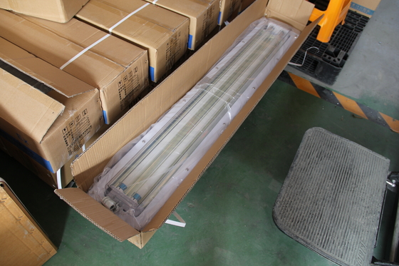 ATEX/IECEx/CNEX Explosiebestendige lineaire LED-licht    Industrial Grade Lighting for Hazardous Locations, Energie-efficiënt, IP66, Custom Power & Color Temperature Options