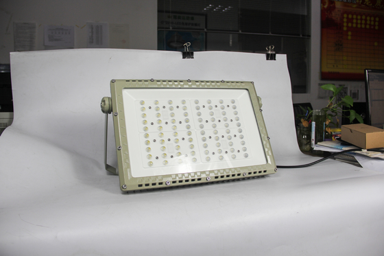 Explosieveilige LED-wegverlichting 250W | ATEX CNEX gecertificeerd voor Zone 1 Zone 2 gevaarlijke toepassingen