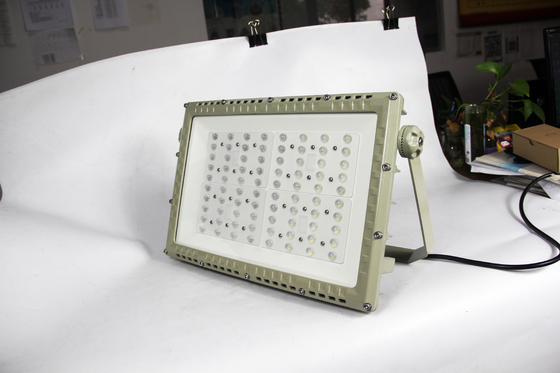 Explosieveilige LED-wegverlichting 250W | ATEX CNEX gecertificeerd voor Zone 1 Zone 2 gevaarlijke toepassingen