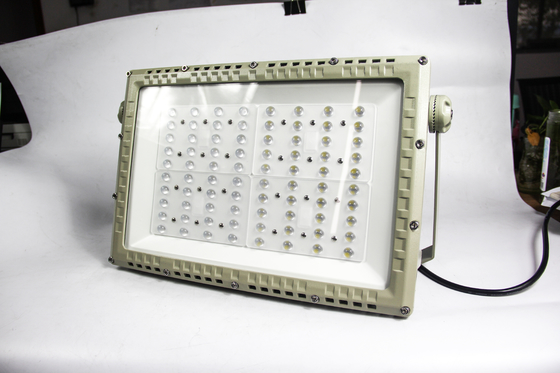 Explosieveilige LED-wegverlichting 250W | ATEX CNEX gecertificeerd voor Zone 1 Zone 2 gevaarlijke toepassingen
