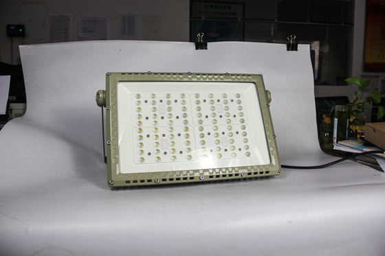Explosieveilige LED-wegverlichting 250W | ATEX CNEX gecertificeerd voor Zone 1 Zone 2 gevaarlijke toepassingen