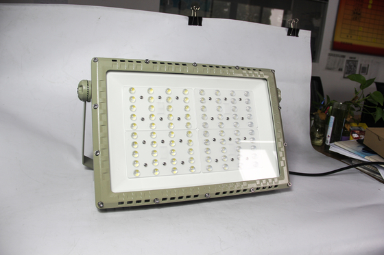 Explosieveilige LED-wegverlichting 250W | ATEX CNEX gecertificeerd voor Zone 1 Zone 2 gevaarlijke toepassingen