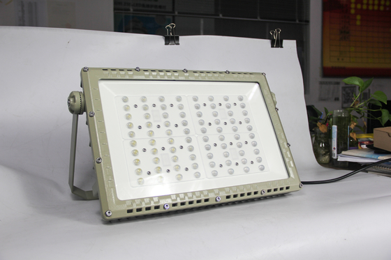 Explosieveilige LED-wegverlichting 250W | ATEX CNEX gecertificeerd voor Zone 1 Zone 2 gevaarlijke toepassingen