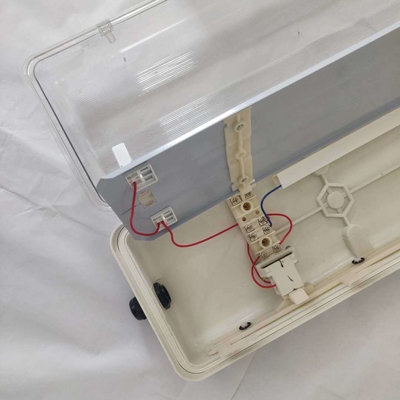 Duurzaam BYS-serie explosiebestendige lineaire lamp met drievoudig certificaat ¢ ATEX/IECEx/CNEX goedgekeurde LED-armature voor gevaarlijke gebieden, IP66-gegradeerd, 5-jarige garantie, aanpasbare wattage en grootte