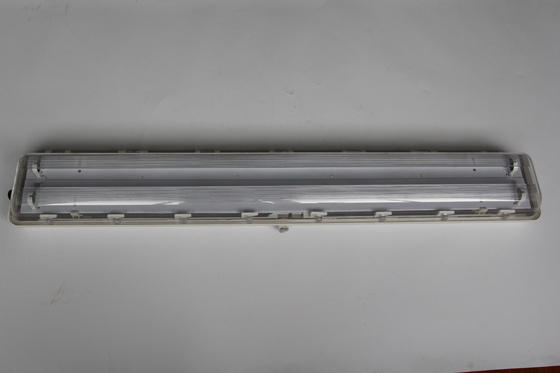 ATEX/IECEx/CNEX goedgekeurde LED-armature voor gevaarlijke gebieden, IP66-categorie, 5-jarige garantie, aanpasbaar wattage en grootte Duurzaam BYS-serie explosiebestendige lineaire lamp met drievoudige certificering