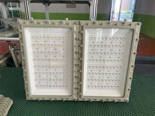 IP66 Vlamwerend industriële overstromingsbeveiliging,ATEX 50-240W, 140lm/W Lichtefficiëntie IECEx Zone 1 & 2 Kwalificeerd, 5 jaar garantie