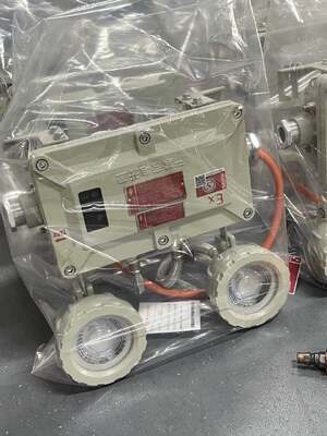 180min Explosieveilige Noodverlichting Twin Spot voor Zone 1/21 Gevaarlijke Locaties met ATEX-certificering