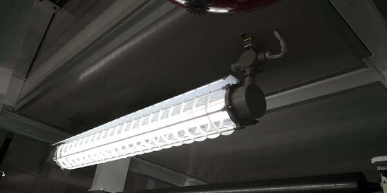 Vlamwerend ex d lineair fluorescerend LED-lampje voor gevaarlijke chemische stoffen in zone 1 en zone 2