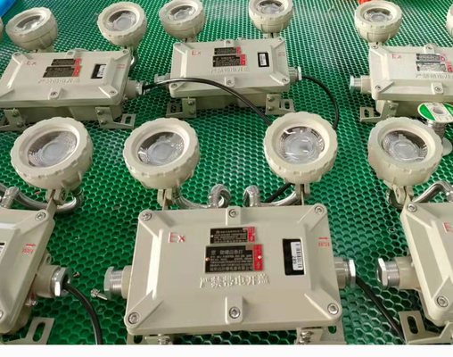 IP66 Explosiebestendige LED-uitbarstingslicht van industriële aluminiumlegering met noodtijd van 90 min