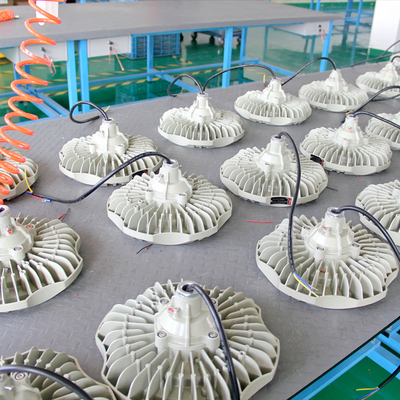 Energiebesparende, duurzame en explosieveilige high bay lamp voor benzinestations en petrochemische fabrieken, IECEx / ATEX gecertificeerd